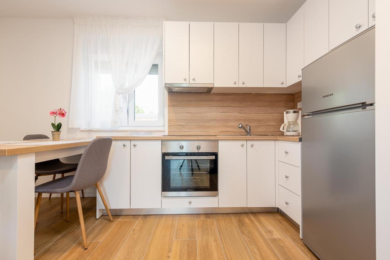 Apartmani Diva Zadar Kamer foto